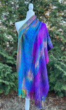 Load image into Gallery viewer, Hummingbird 1.6m Scarf